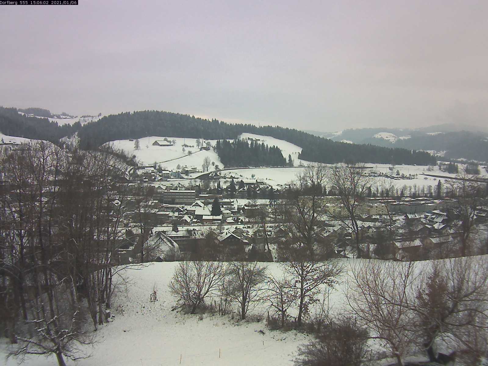 Webcam-Bild: Aussicht vom Dorfberg in Langnau 20210106-150601