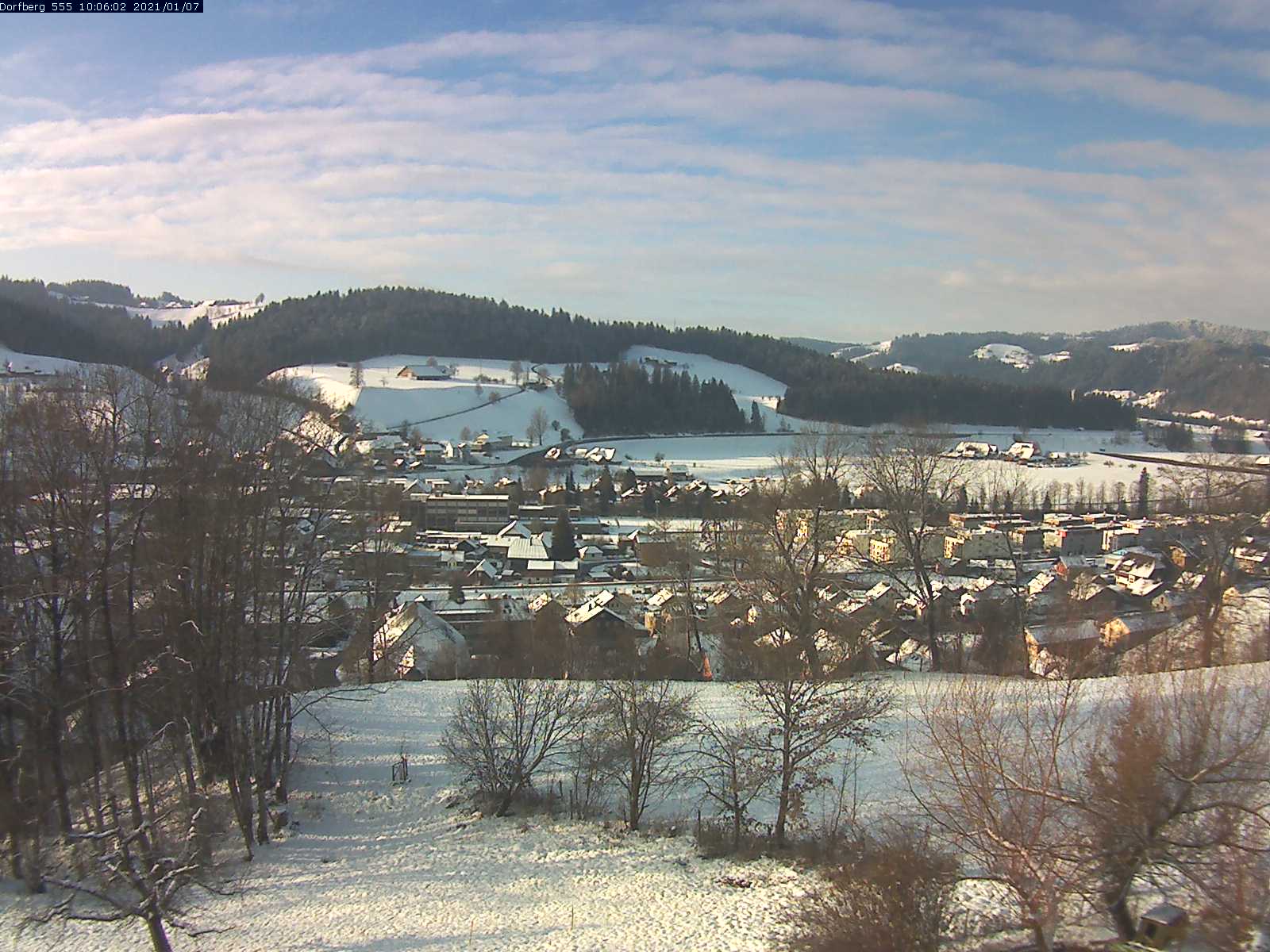 Webcam-Bild: Aussicht vom Dorfberg in Langnau 20210107-100601
