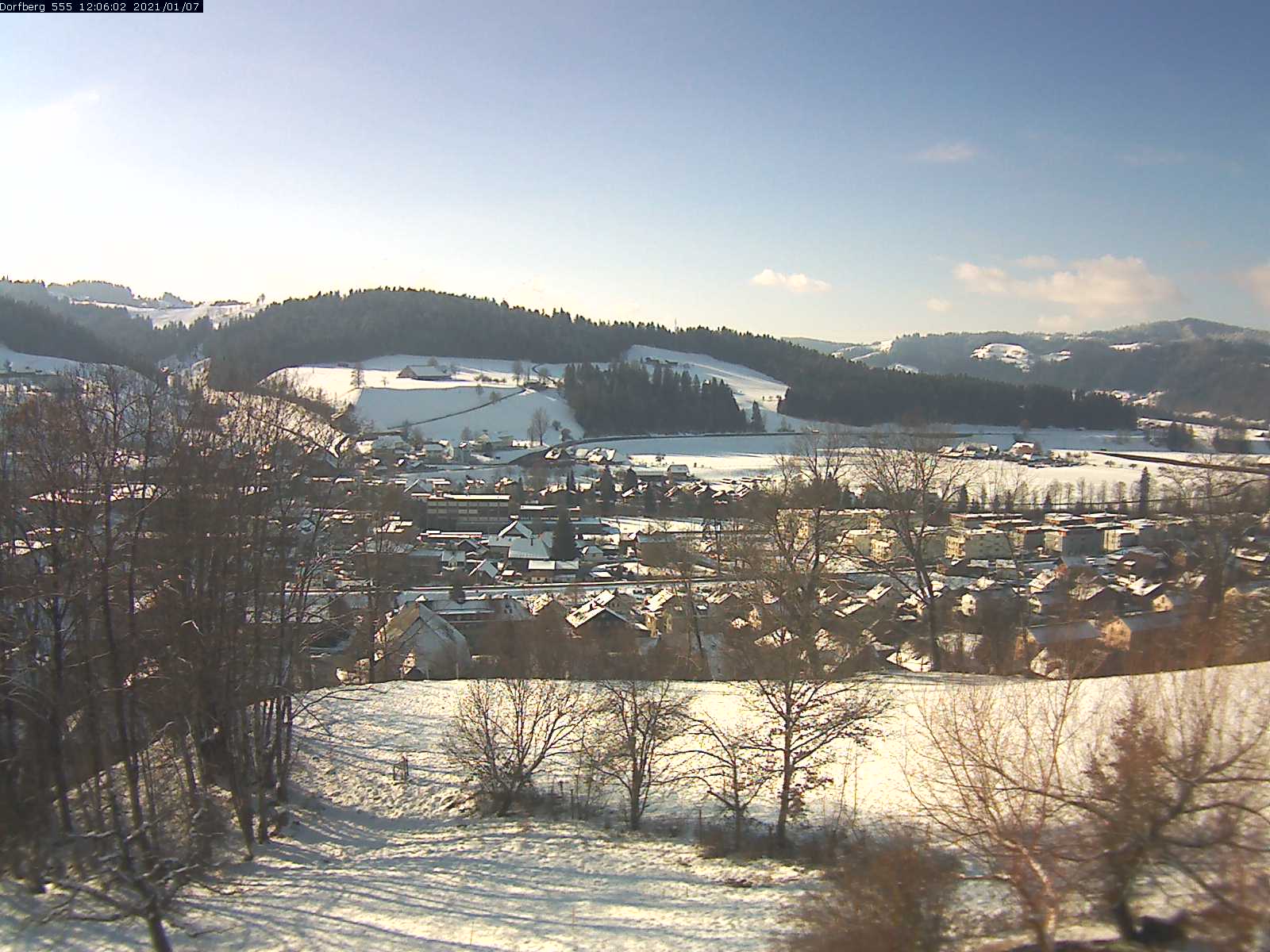 Webcam-Bild: Aussicht vom Dorfberg in Langnau 20210107-120601