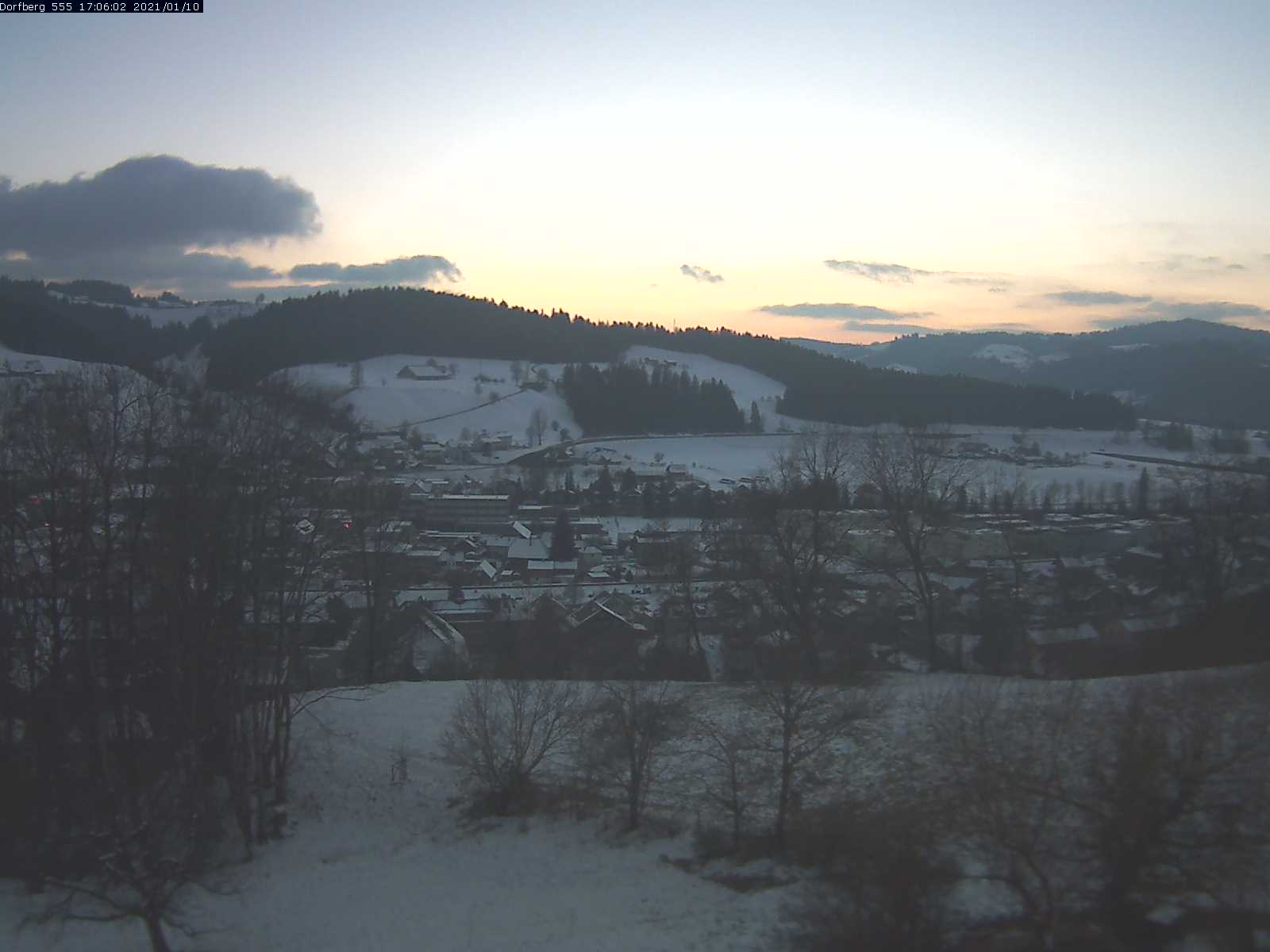 Webcam-Bild: Aussicht vom Dorfberg in Langnau 20210110-170601