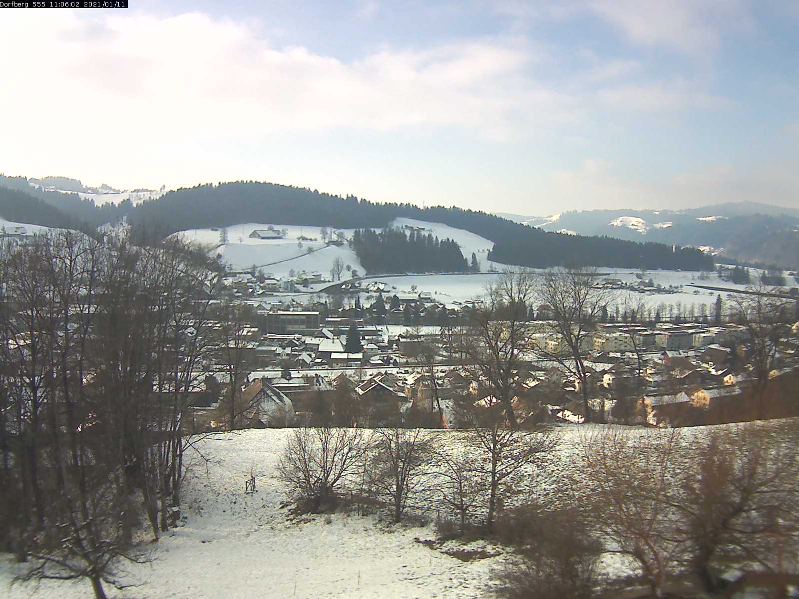 Webcam-Bild: Aussicht vom Dorfberg in Langnau 20210111-110601