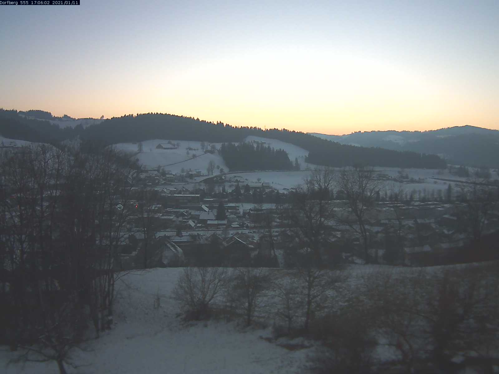 Webcam-Bild: Aussicht vom Dorfberg in Langnau 20210111-170601
