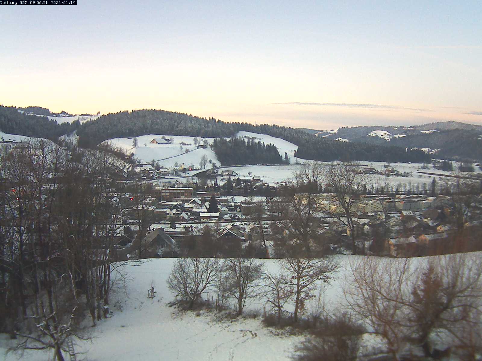 Webcam-Bild: Aussicht vom Dorfberg in Langnau 20210119-080601