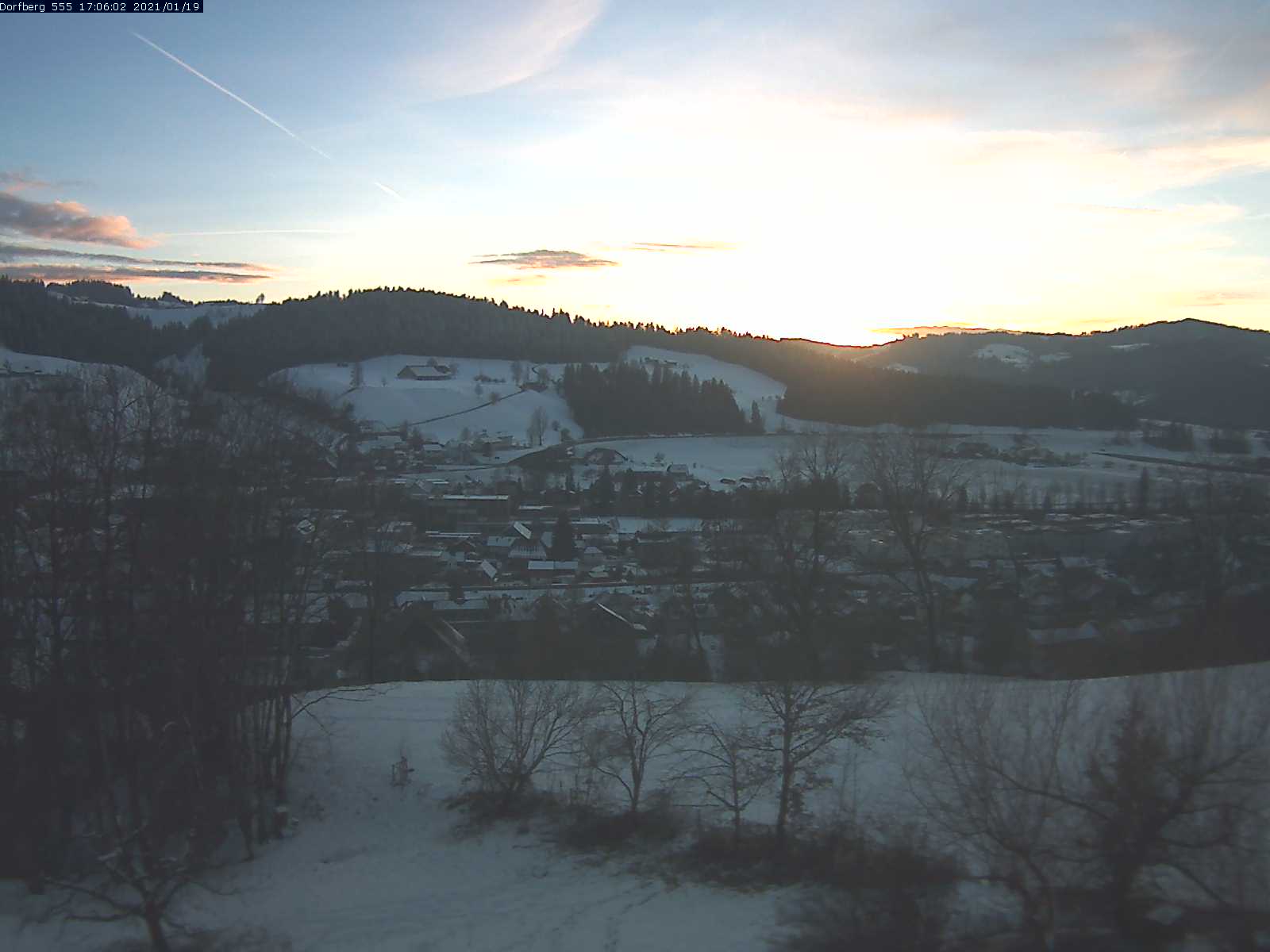 Webcam-Bild: Aussicht vom Dorfberg in Langnau 20210119-170601