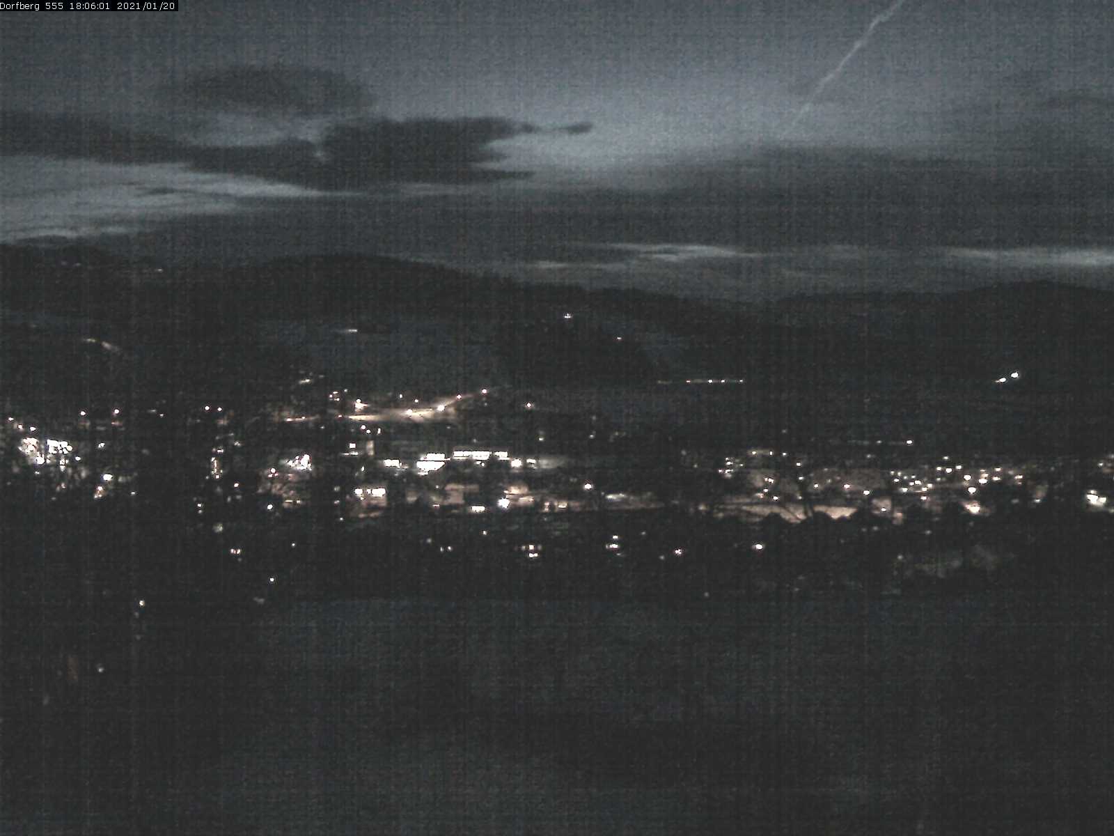 Webcam-Bild: Aussicht vom Dorfberg in Langnau 20210120-180601