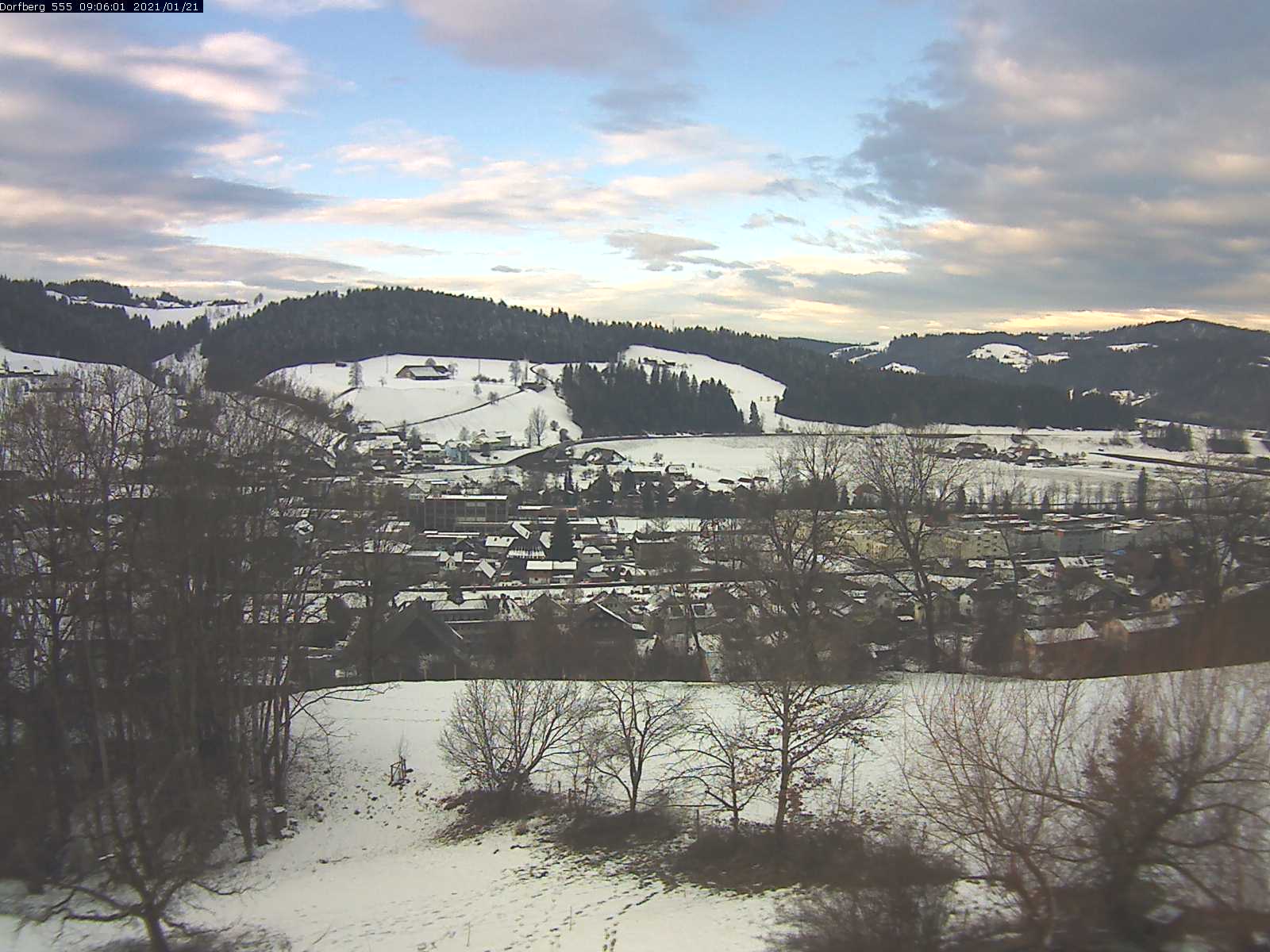 Webcam-Bild: Aussicht vom Dorfberg in Langnau 20210121-090601