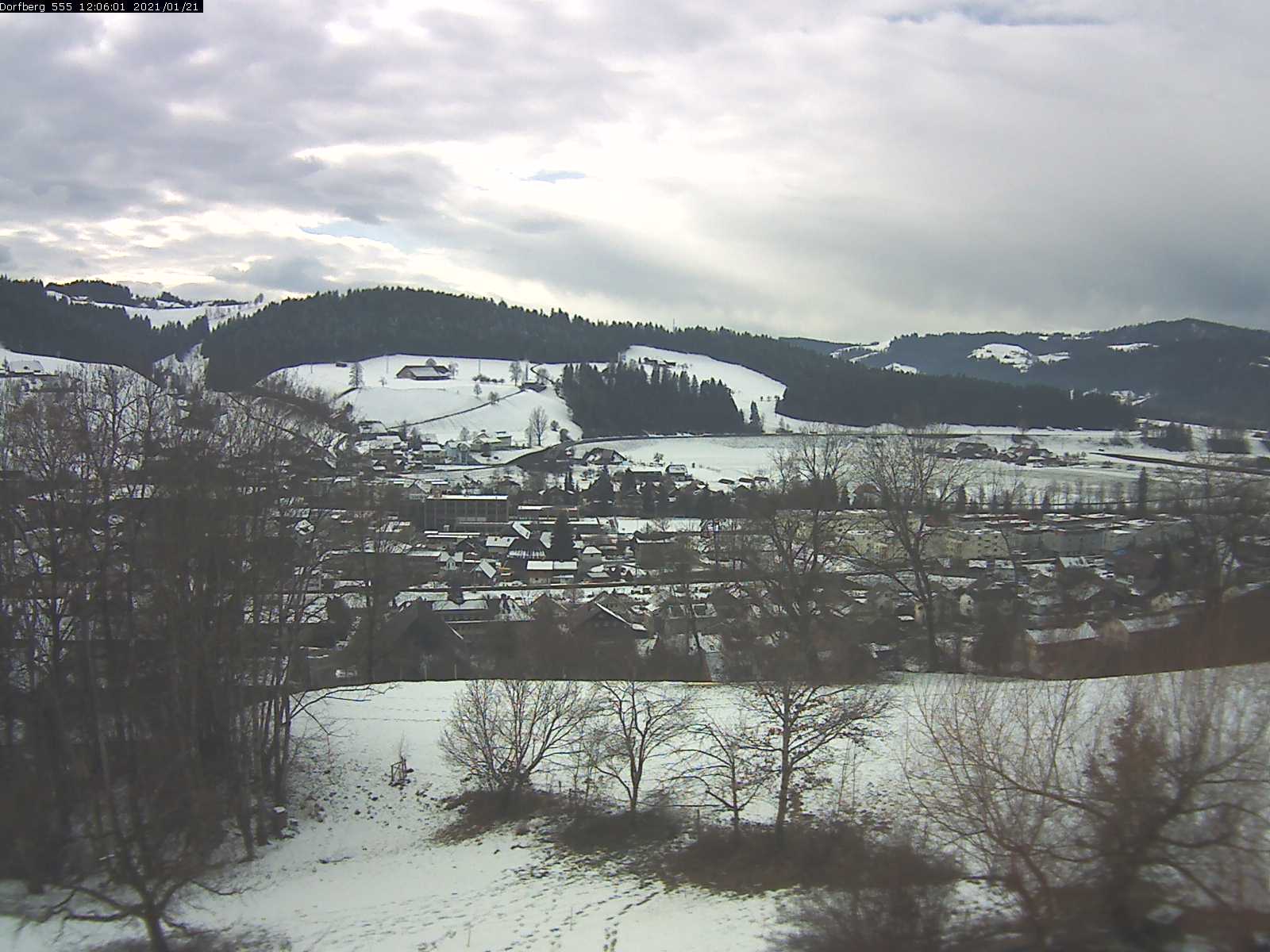 Webcam-Bild: Aussicht vom Dorfberg in Langnau 20210121-120601