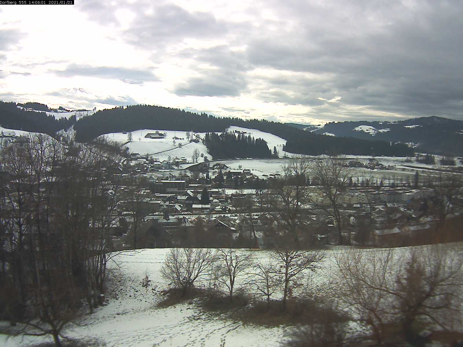 Webcam-Bild: Aussicht vom Dorfberg in Langnau 20210121-140601