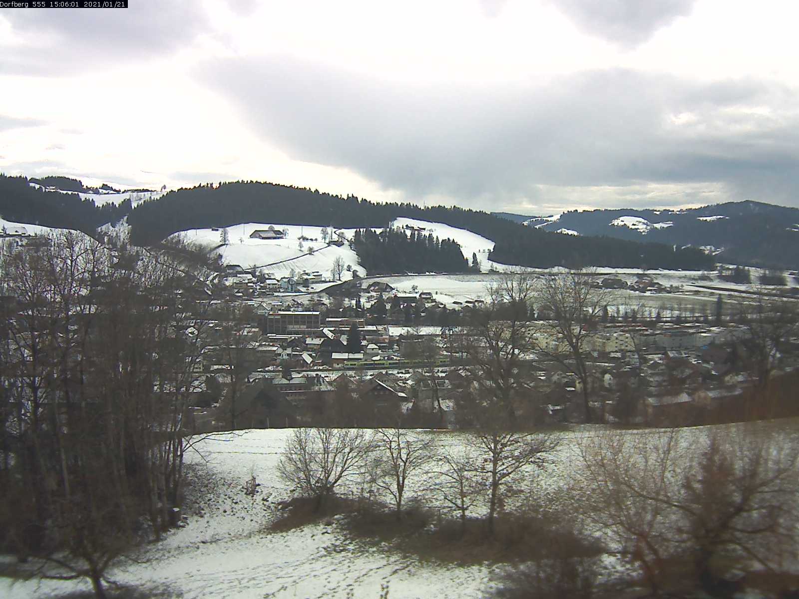Webcam-Bild: Aussicht vom Dorfberg in Langnau 20210121-150601