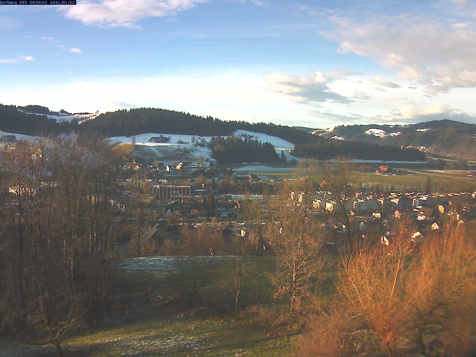 Webcam-Bild: Aussicht vom Dorfberg in Langnau 20210122-090601