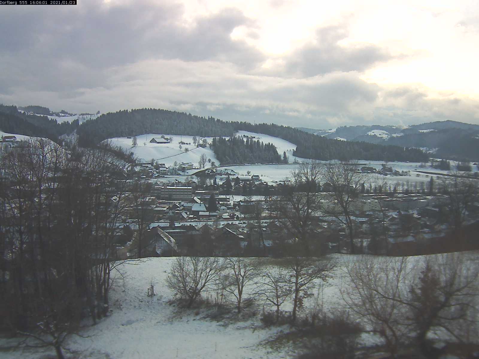 Webcam-Bild: Aussicht vom Dorfberg in Langnau 20210123-160601