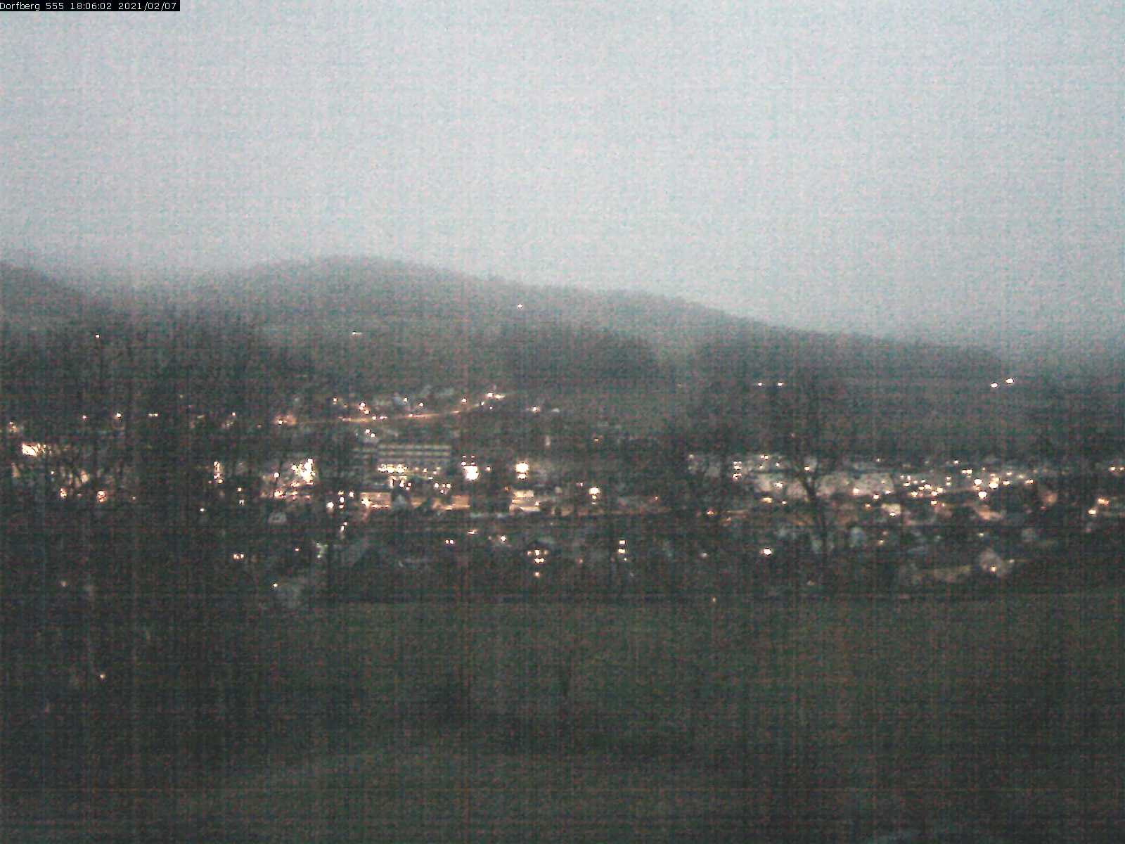 Webcam-Bild: Aussicht vom Dorfberg in Langnau 20210207-180601