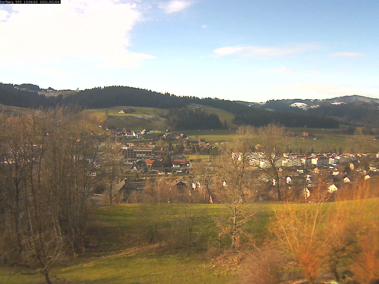 Webcam-Bild: Aussicht vom Dorfberg in Langnau 20210208-100601