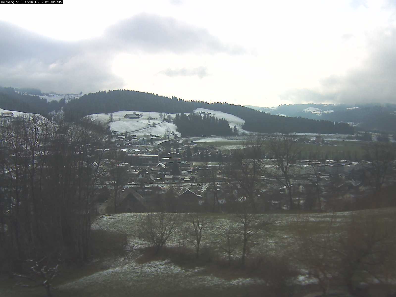 Webcam-Bild: Aussicht vom Dorfberg in Langnau 20210209-150602