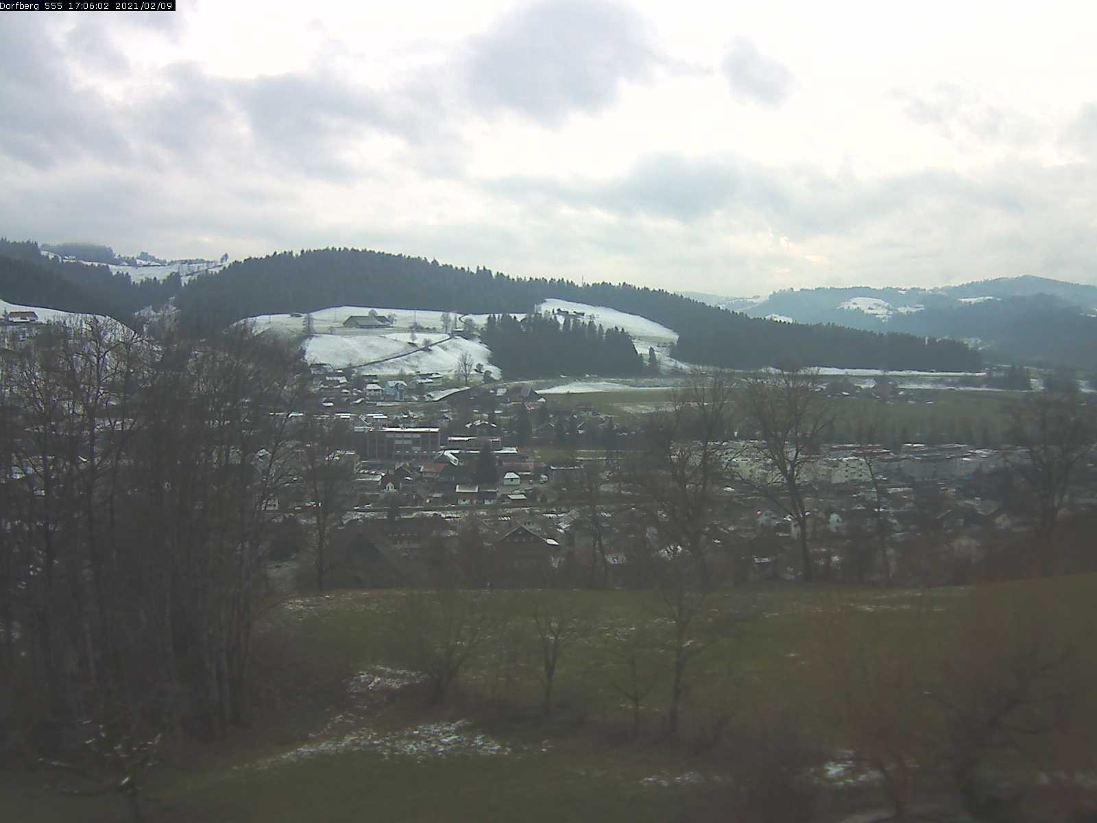 Webcam-Bild: Aussicht vom Dorfberg in Langnau 20210209-170601
