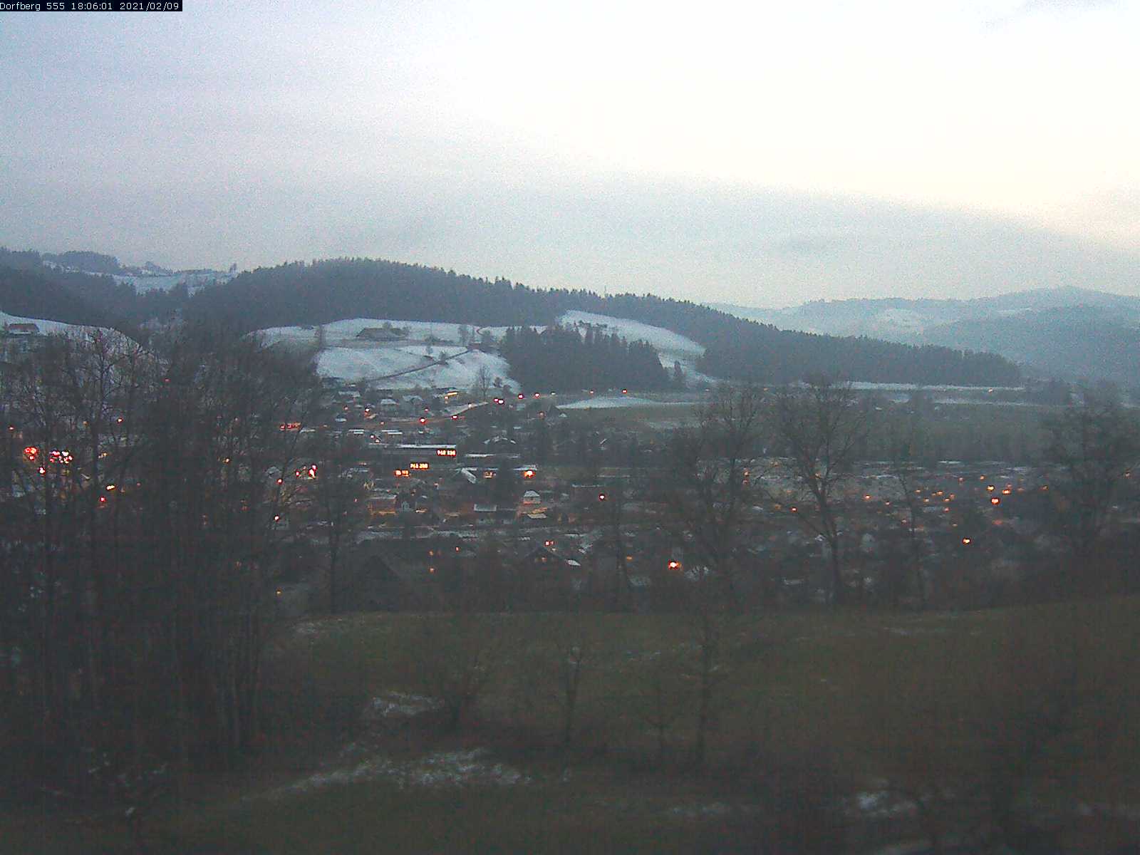 Webcam-Bild: Aussicht vom Dorfberg in Langnau 20210209-180601