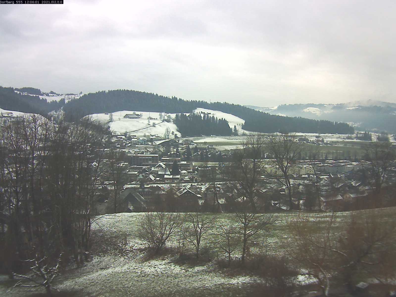Webcam-Bild: Aussicht vom Dorfberg in Langnau 20210210-120601