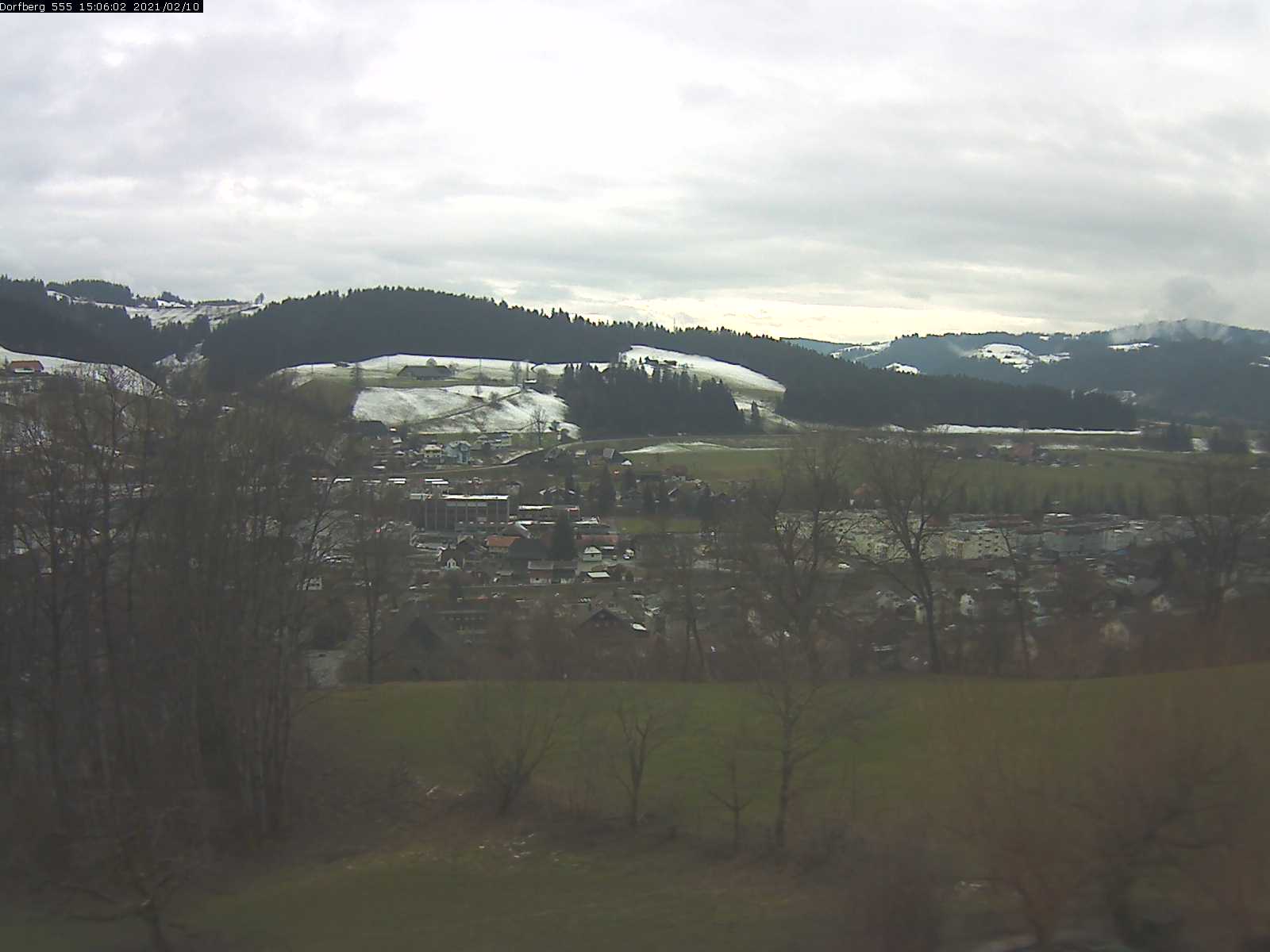 Webcam-Bild: Aussicht vom Dorfberg in Langnau 20210210-150601