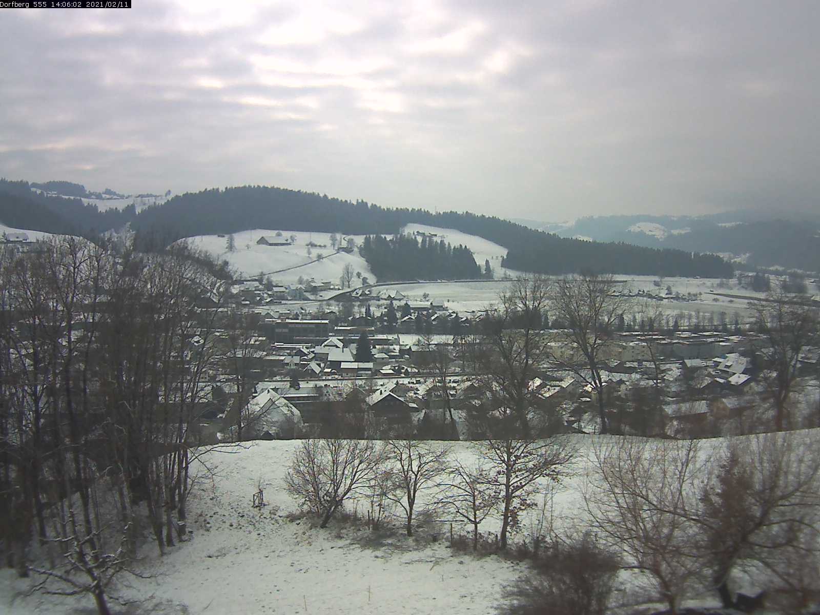 Webcam-Bild: Aussicht vom Dorfberg in Langnau 20210211-140601