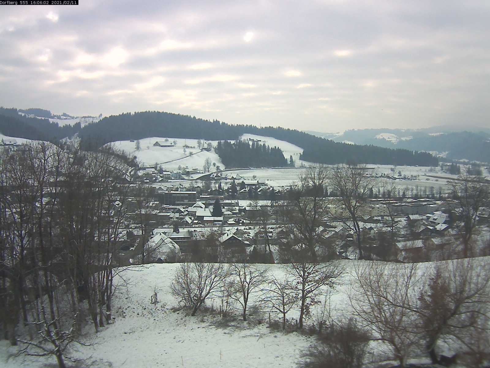 Webcam-Bild: Aussicht vom Dorfberg in Langnau 20210211-160601