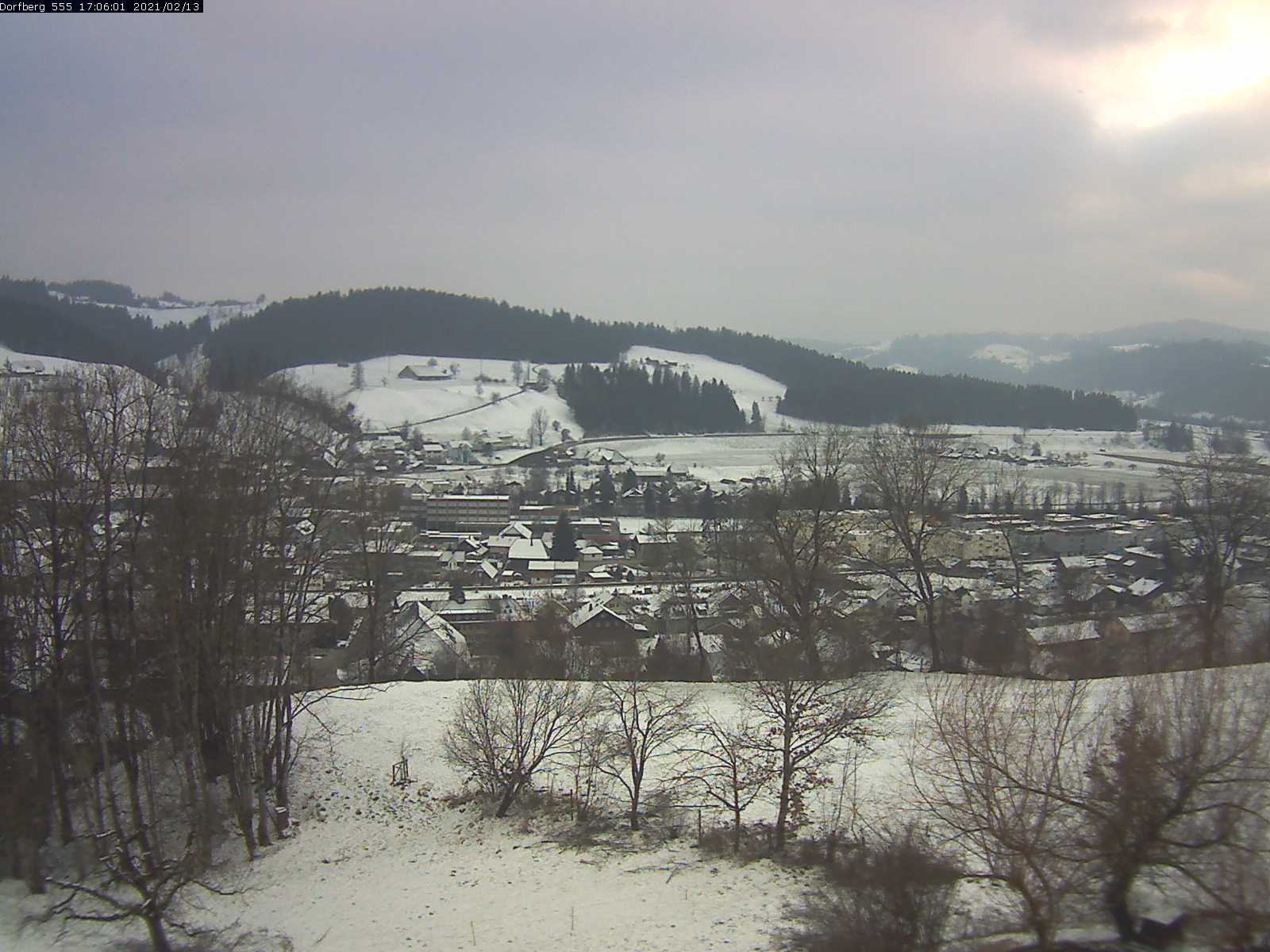 Webcam-Bild: Aussicht vom Dorfberg in Langnau 20210213-170601