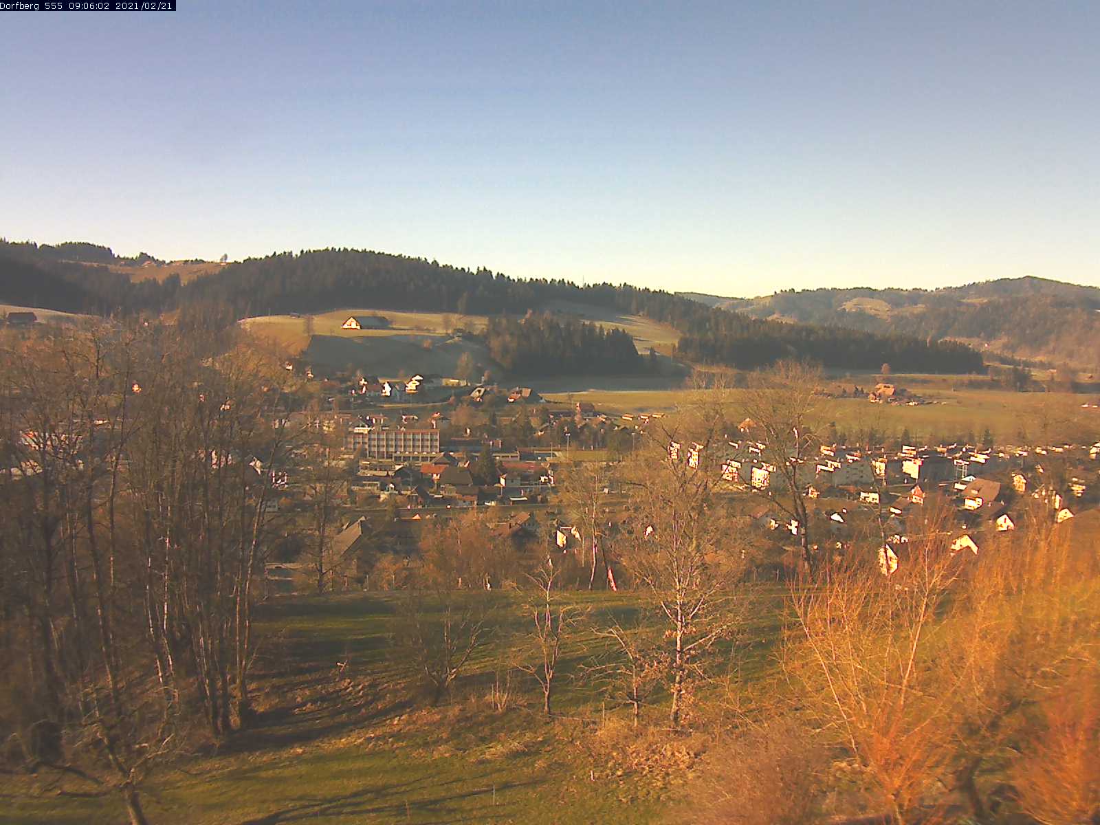 Webcam-Bild: Aussicht vom Dorfberg in Langnau 20210221-090601