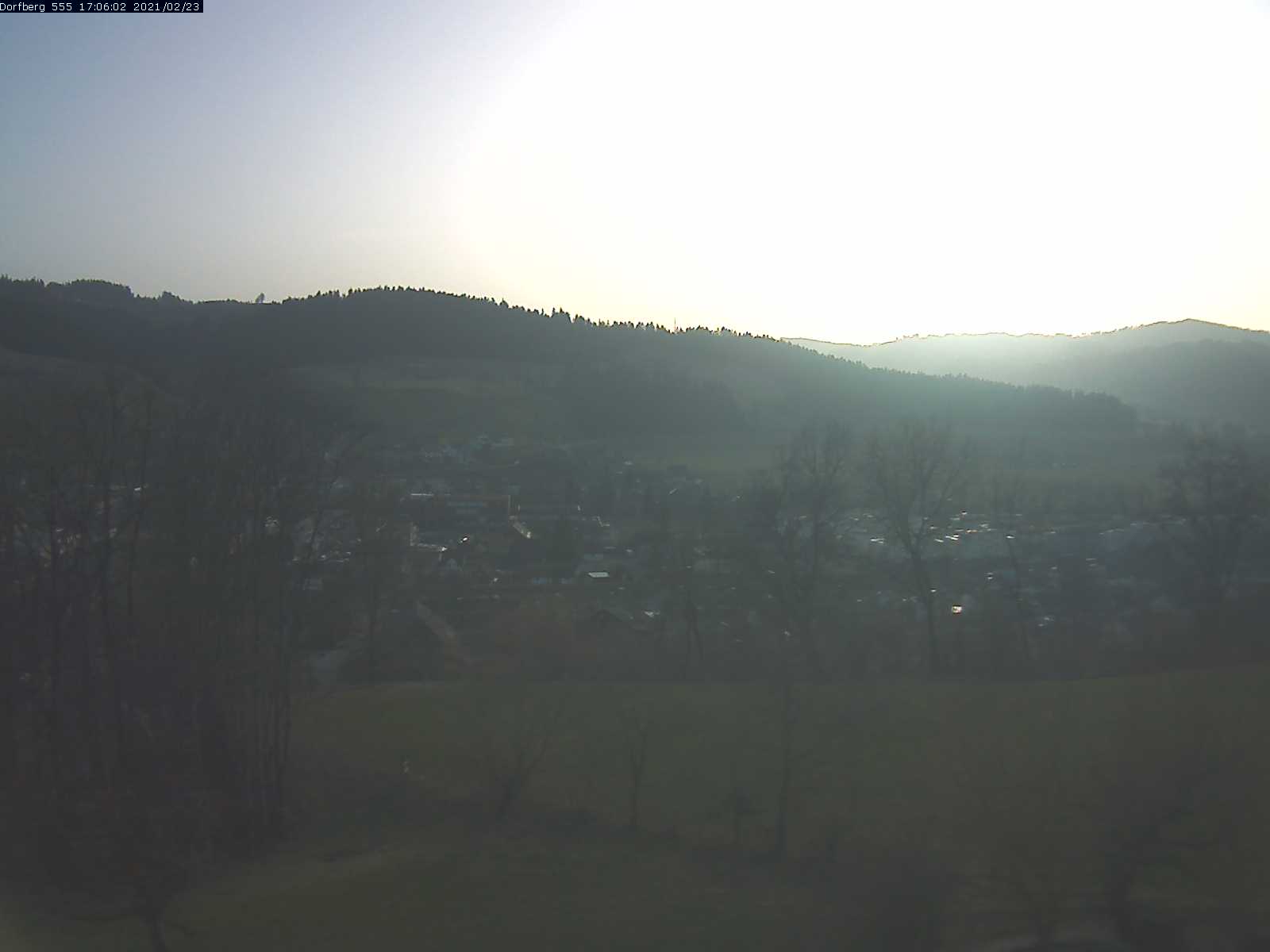 Webcam-Bild: Aussicht vom Dorfberg in Langnau 20210223-170601