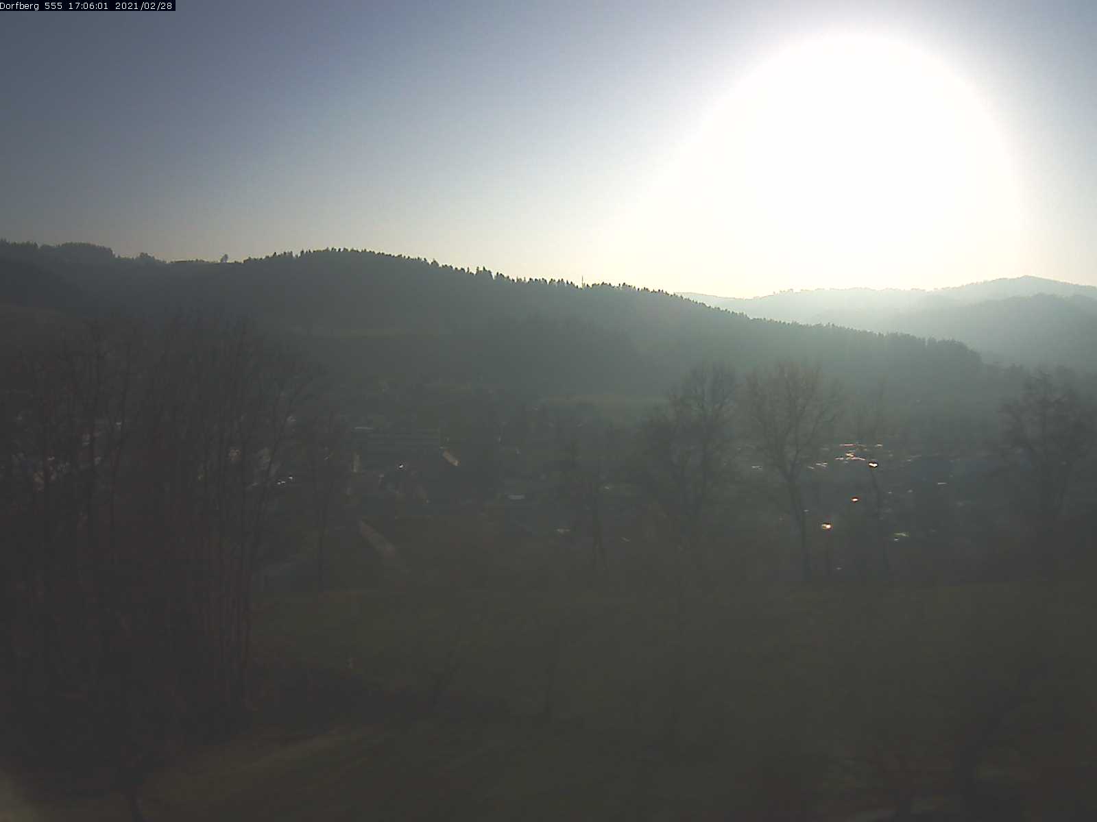 Webcam-Bild: Aussicht vom Dorfberg in Langnau 20210228-170601