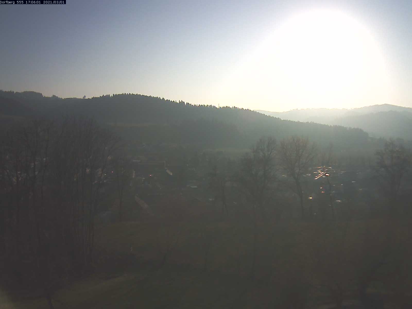 Webcam-Bild: Aussicht vom Dorfberg in Langnau 20210301-170601