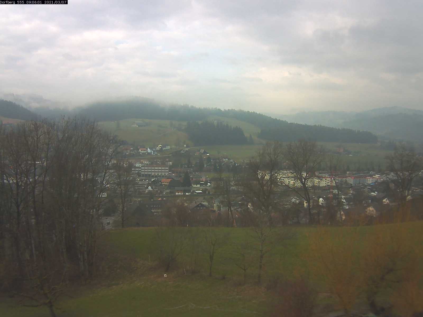 Webcam-Bild: Aussicht vom Dorfberg in Langnau 20210307-090601