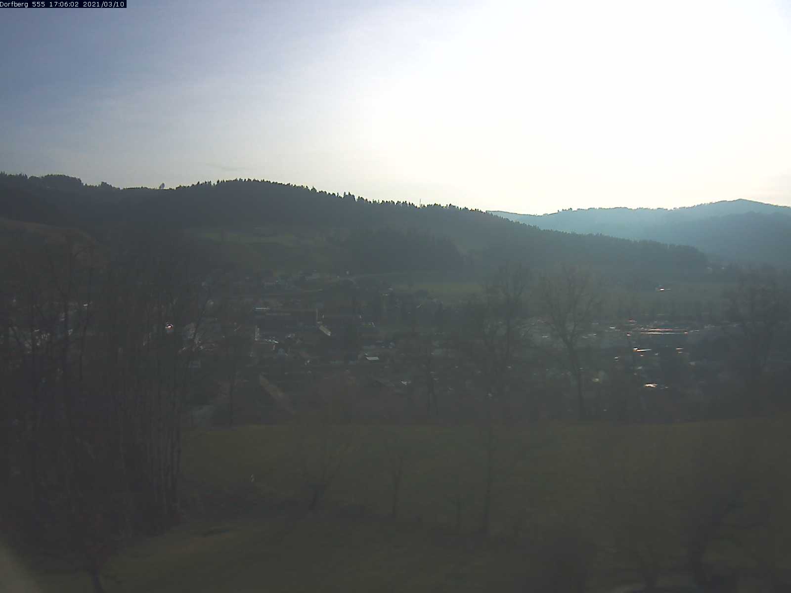 Webcam-Bild: Aussicht vom Dorfberg in Langnau 20210310-170601