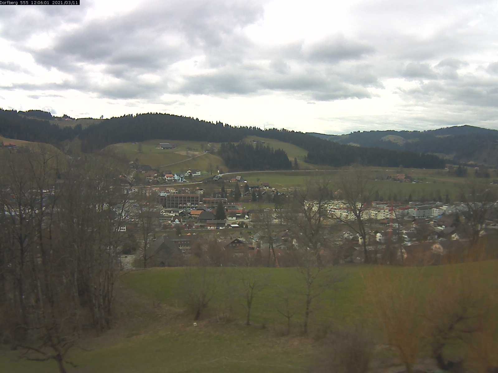 Webcam-Bild: Aussicht vom Dorfberg in Langnau 20210311-120601