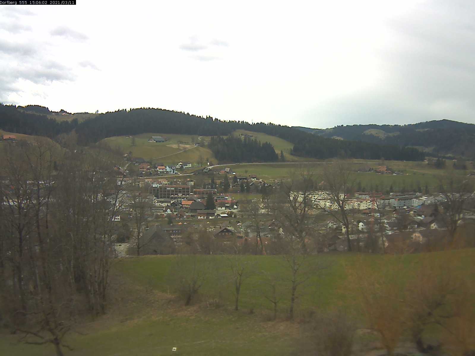 Webcam-Bild: Aussicht vom Dorfberg in Langnau 20210311-150601
