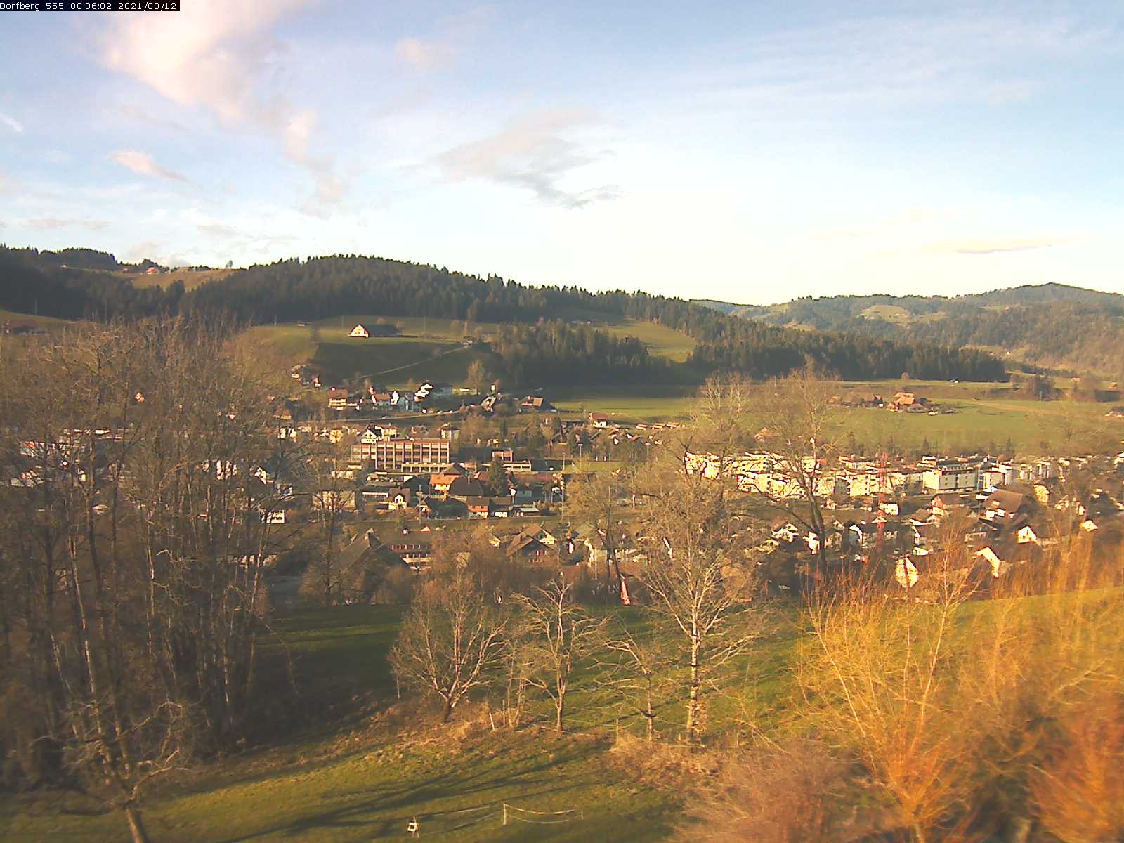 Webcam-Bild: Aussicht vom Dorfberg in Langnau 20210312-080601
