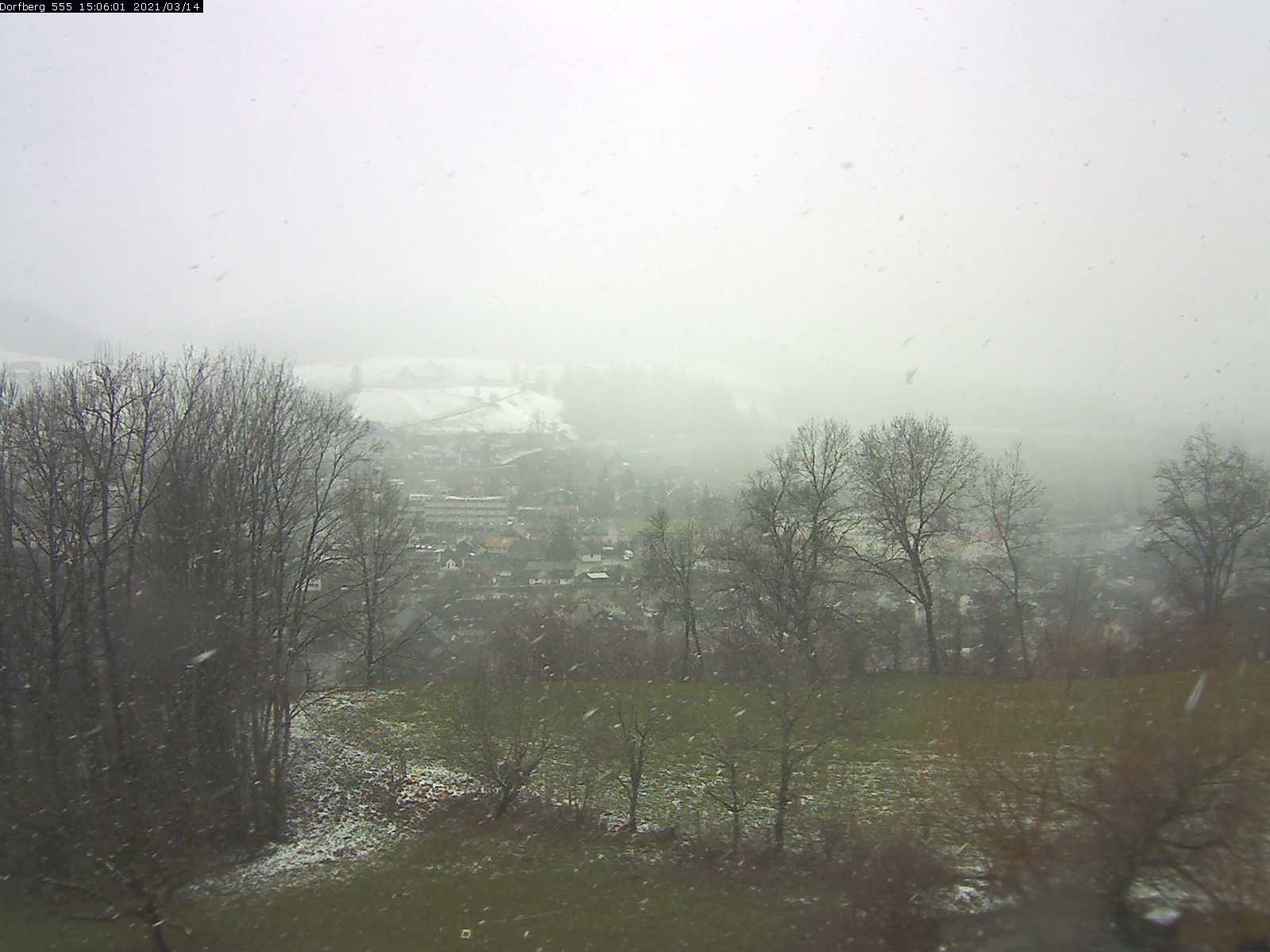 Webcam-Bild: Aussicht vom Dorfberg in Langnau 20210314-150601