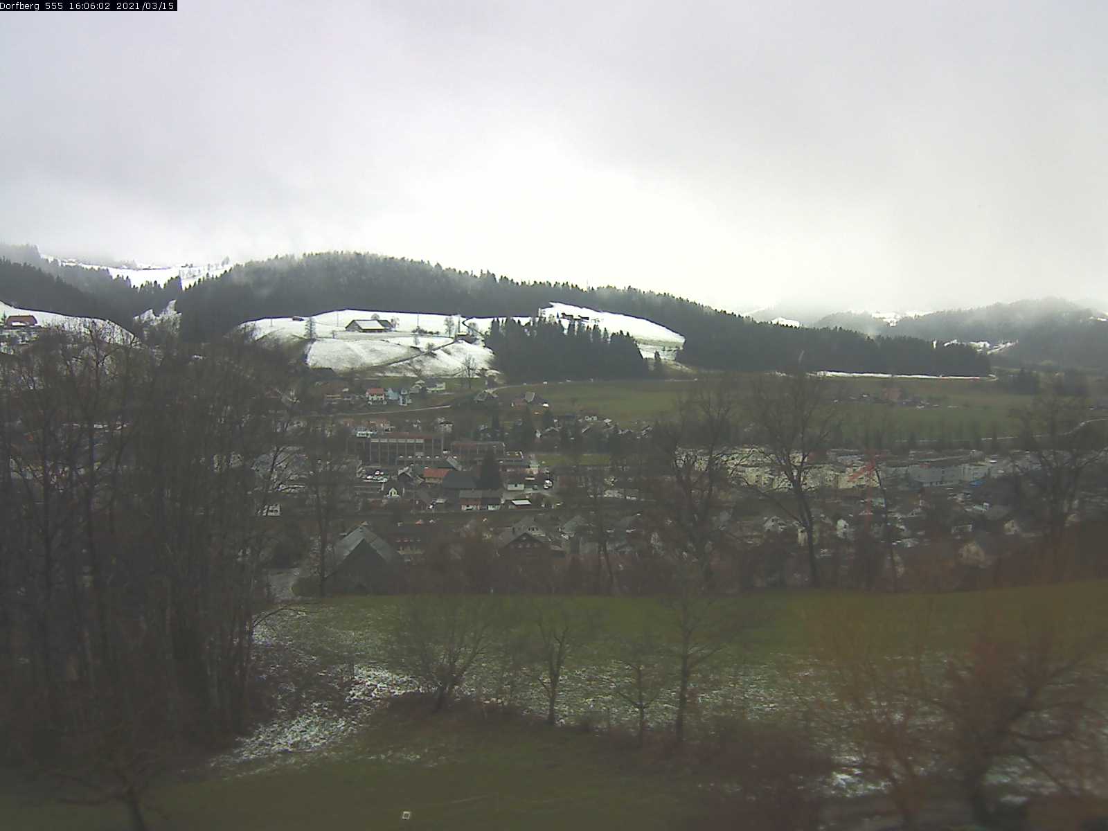 Webcam-Bild: Aussicht vom Dorfberg in Langnau 20210315-160601