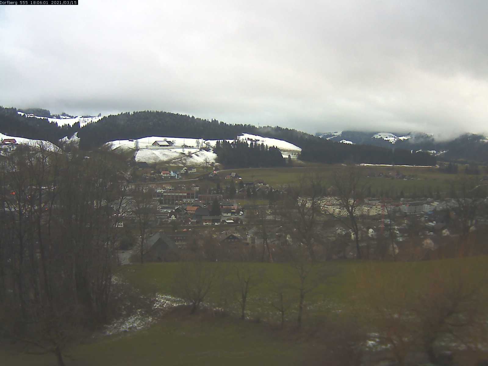 Webcam-Bild: Aussicht vom Dorfberg in Langnau 20210315-180601