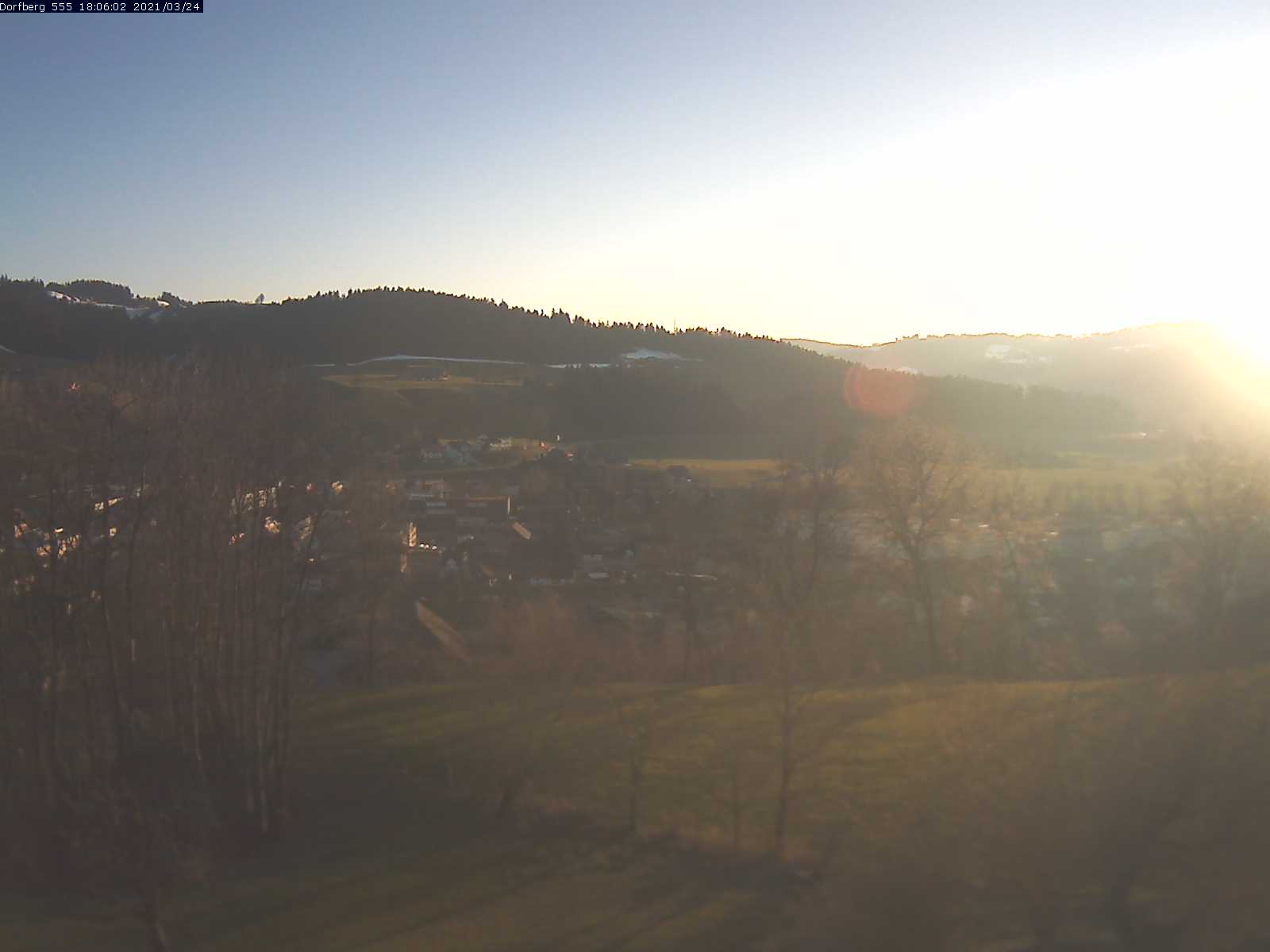 Webcam-Bild: Aussicht vom Dorfberg in Langnau 20210324-180601