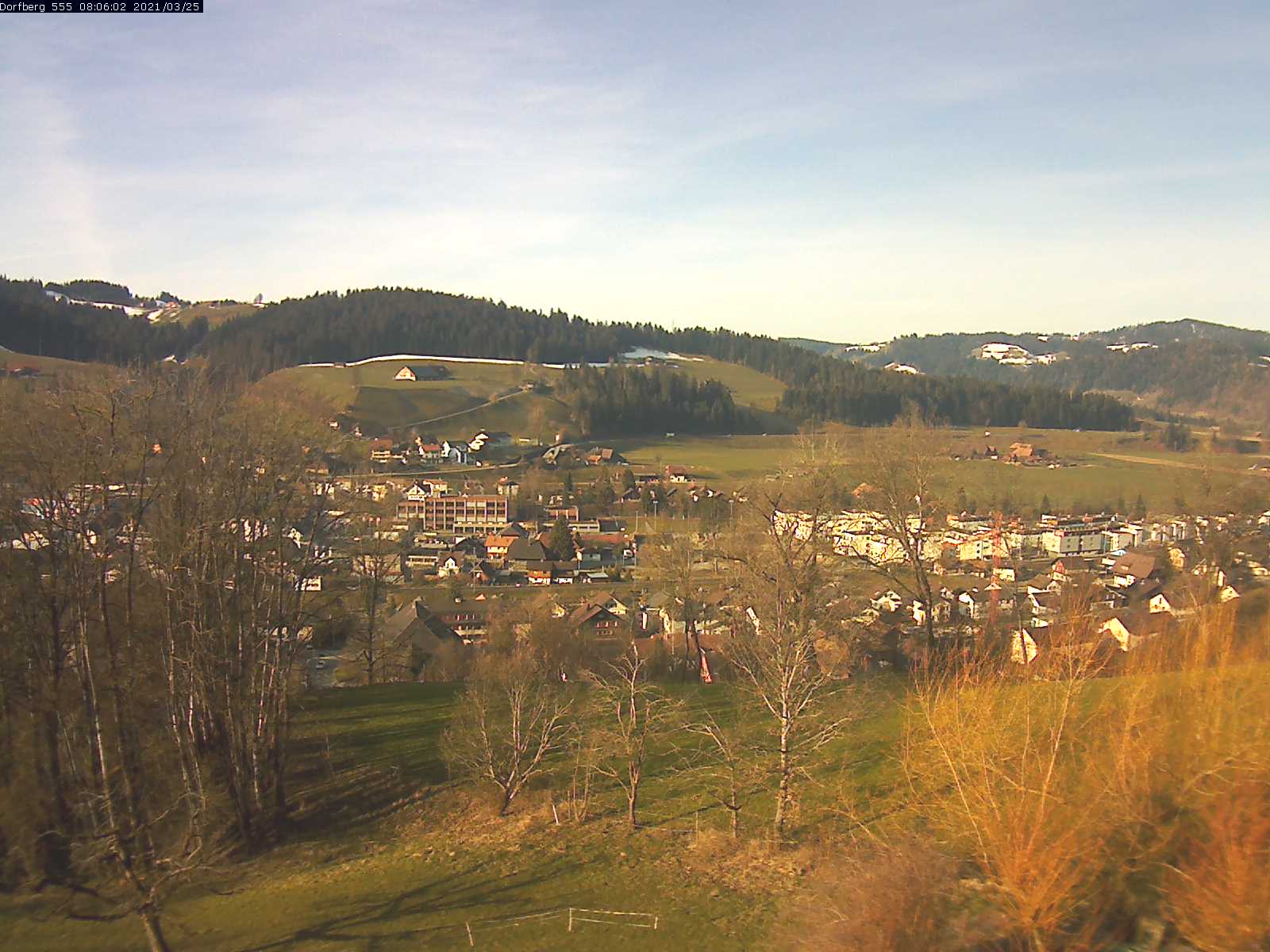 Webcam-Bild: Aussicht vom Dorfberg in Langnau 20210325-080601