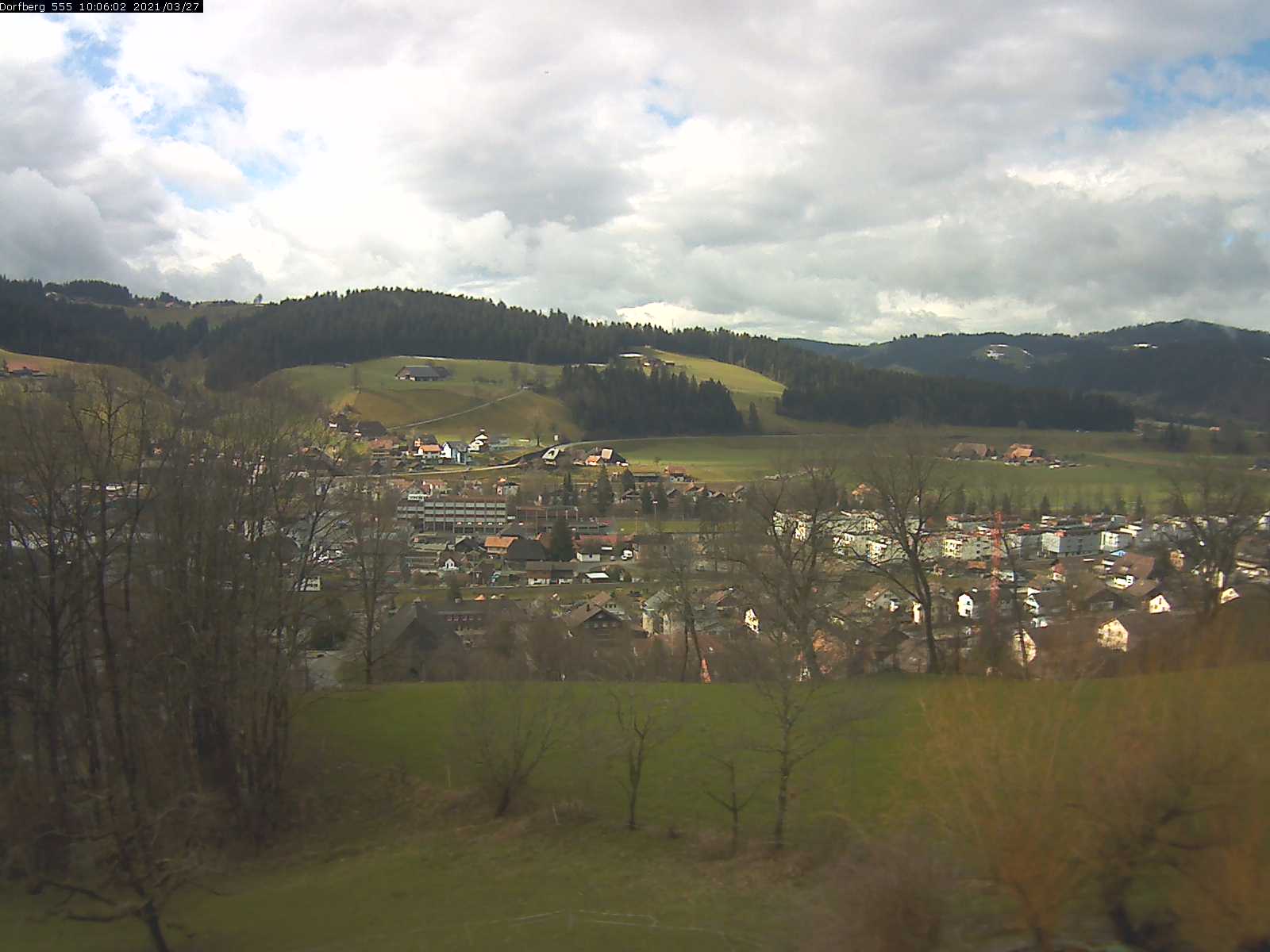 Webcam-Bild: Aussicht vom Dorfberg in Langnau 20210327-100601