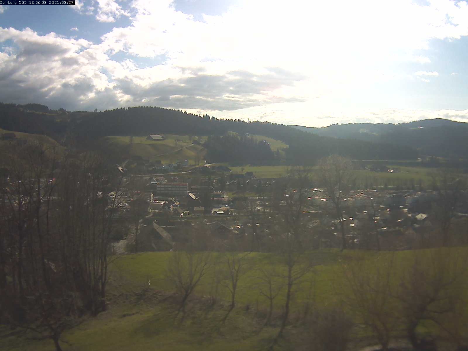 Webcam-Bild: Aussicht vom Dorfberg in Langnau 20210327-160601