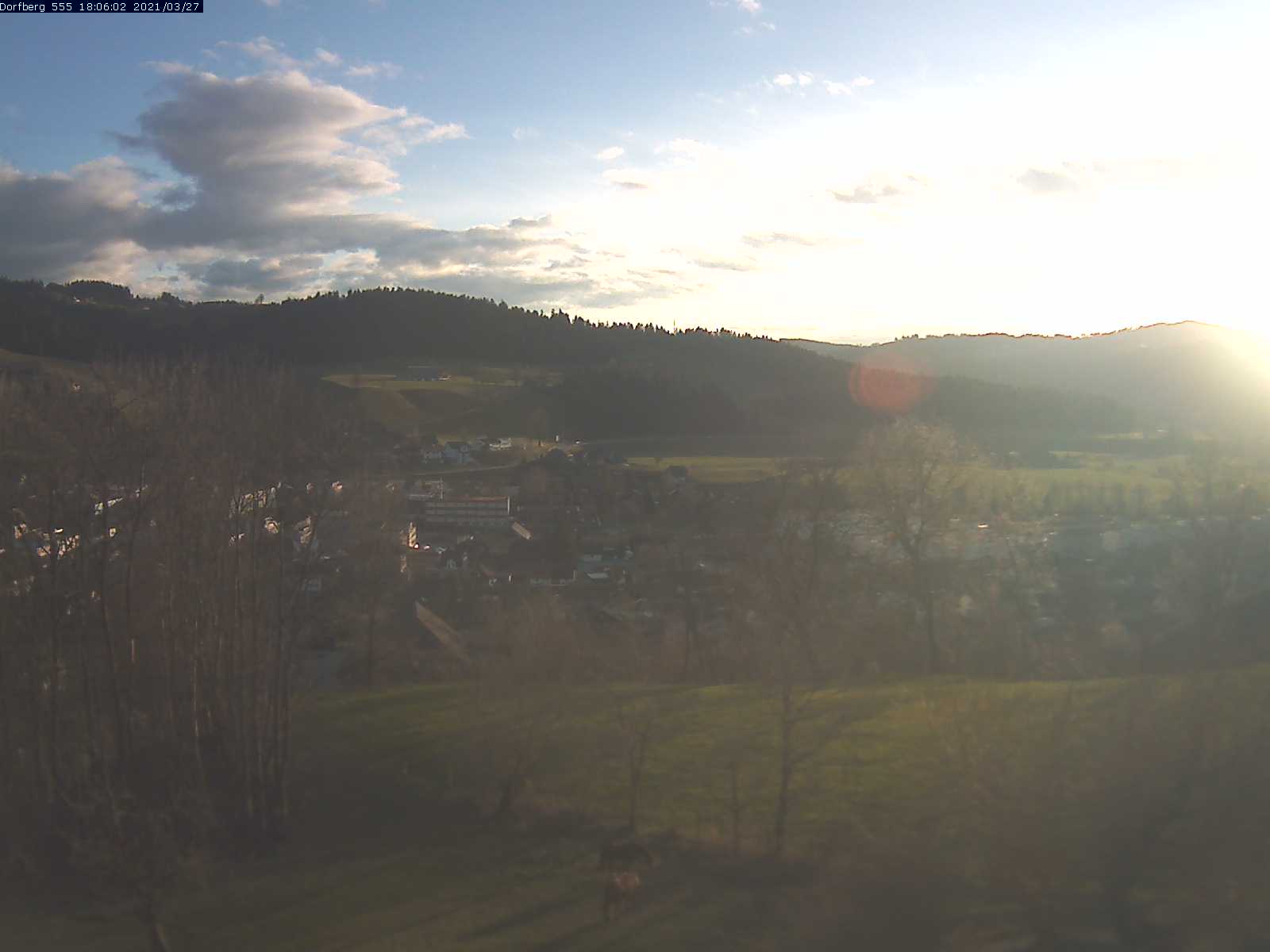 Webcam-Bild: Aussicht vom Dorfberg in Langnau 20210327-180601