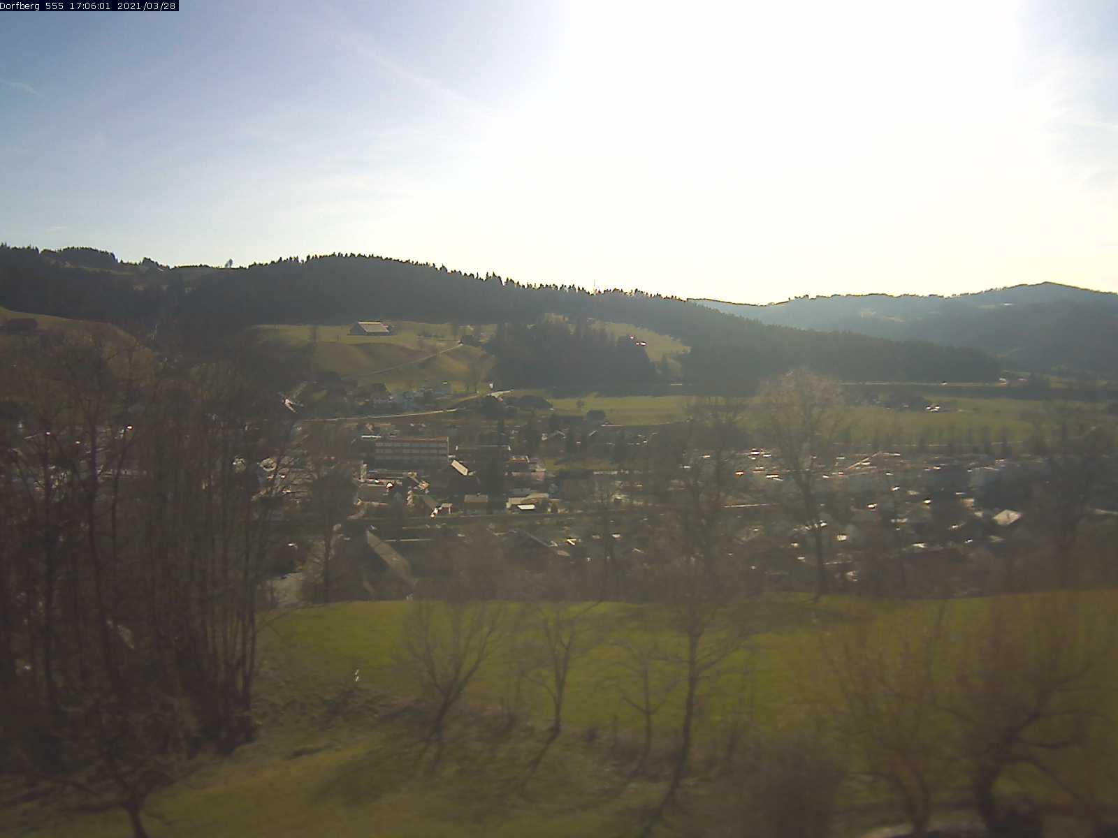 Webcam-Bild: Aussicht vom Dorfberg in Langnau 20210328-170601