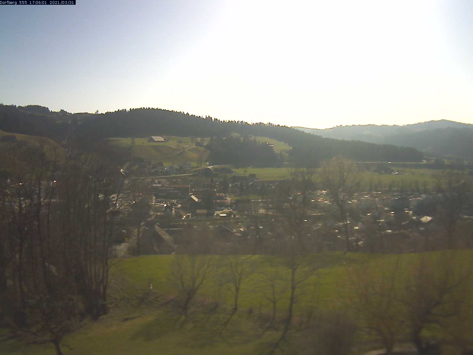 Webcam-Bild: Aussicht vom Dorfberg in Langnau 20210331-170601