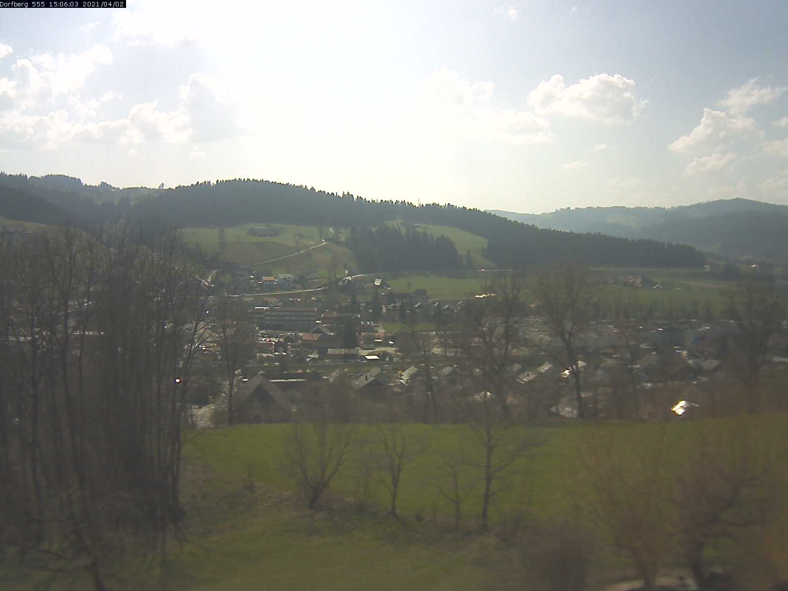 Webcam-Bild: Aussicht vom Dorfberg in Langnau 20210402-150601