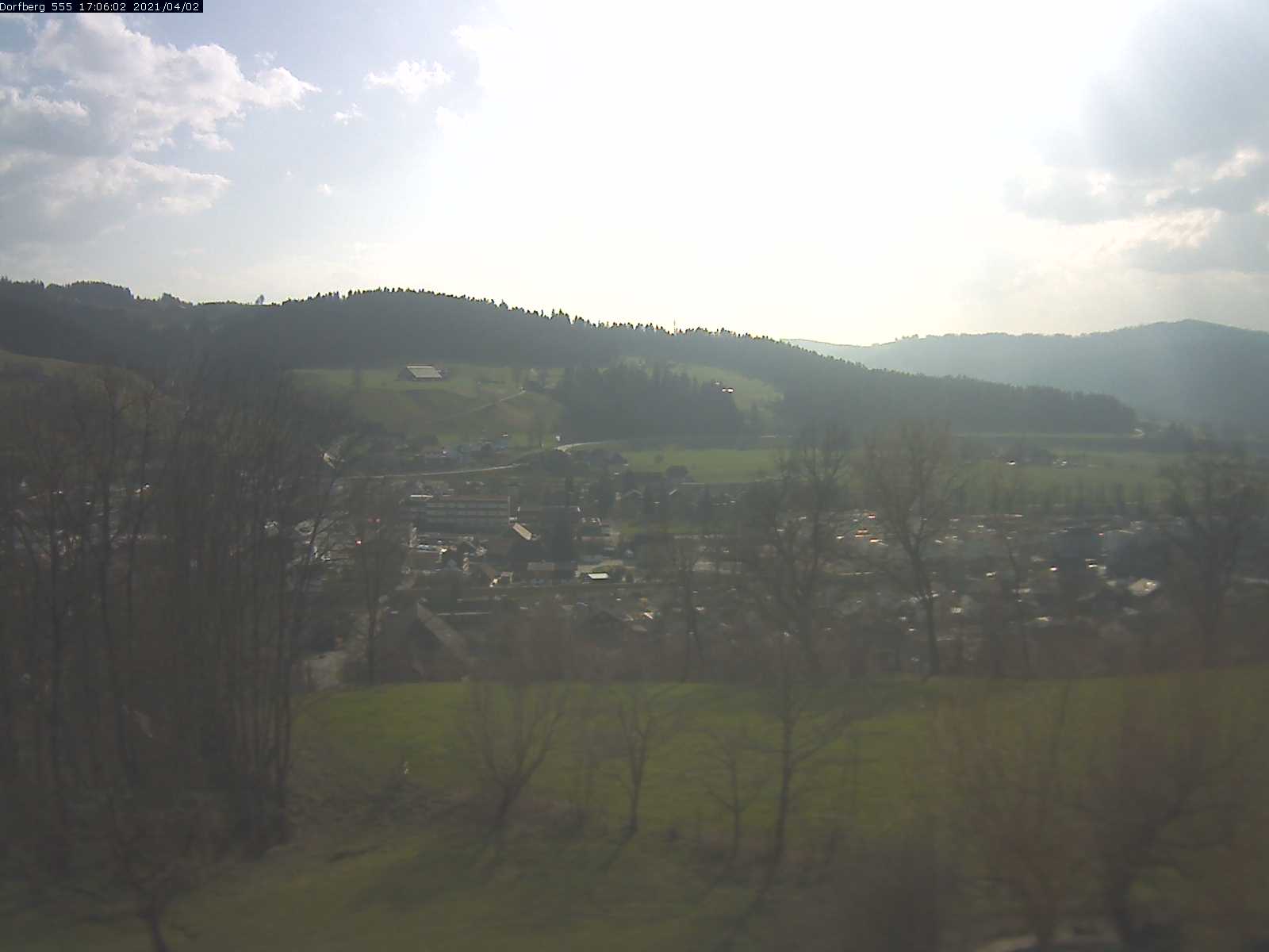 Webcam-Bild: Aussicht vom Dorfberg in Langnau 20210402-170601