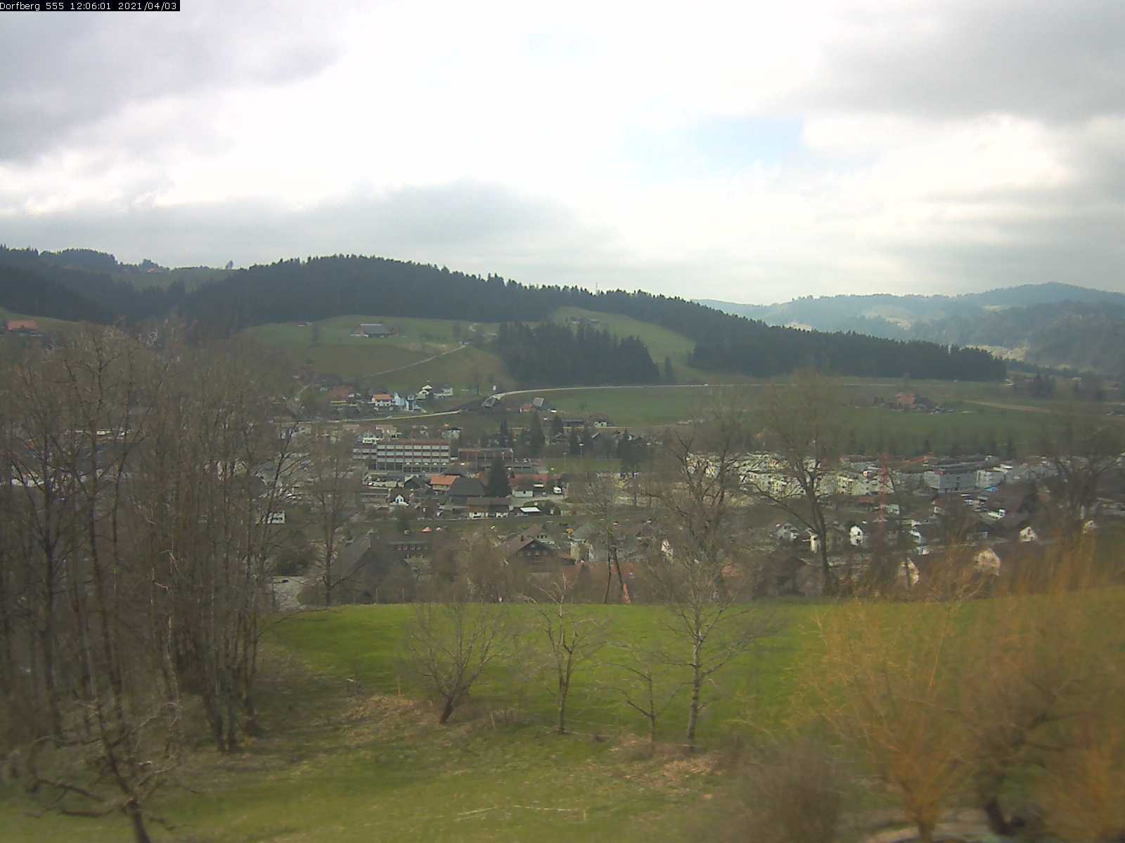 Webcam-Bild: Aussicht vom Dorfberg in Langnau 20210403-120601