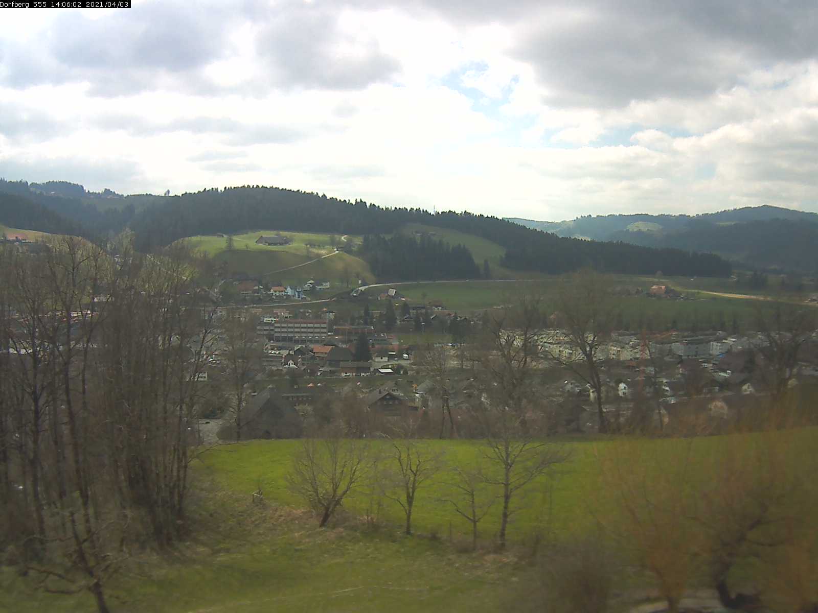 Webcam-Bild: Aussicht vom Dorfberg in Langnau 20210403-140601