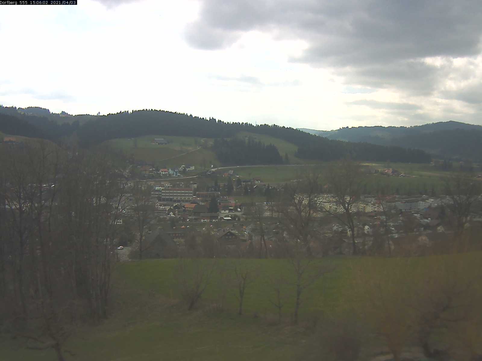 Webcam-Bild: Aussicht vom Dorfberg in Langnau 20210403-150601