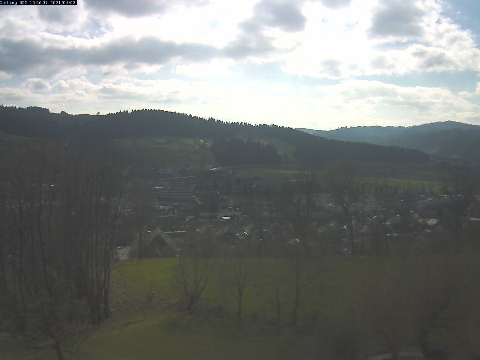 Webcam-Bild: Aussicht vom Dorfberg in Langnau 20210403-160601